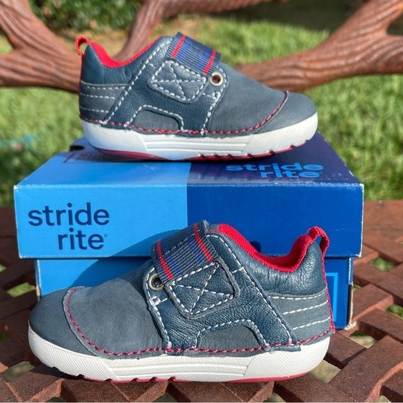 STRIDE Rite Soft Motion Cameron Sneakers In Navy Size 3W - Picture 1 of 12